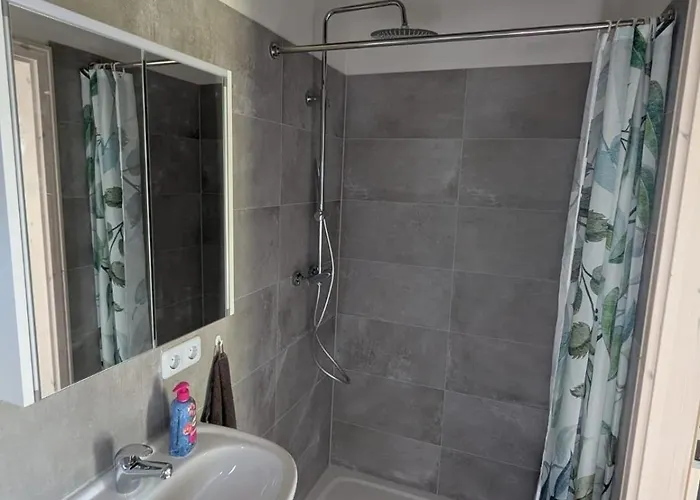 بيت للعطل Am Wutzsee Mit Direktem Seezugang